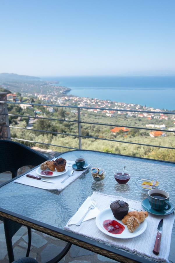 Bay View Guesthouses Kalamata Exteriör bild